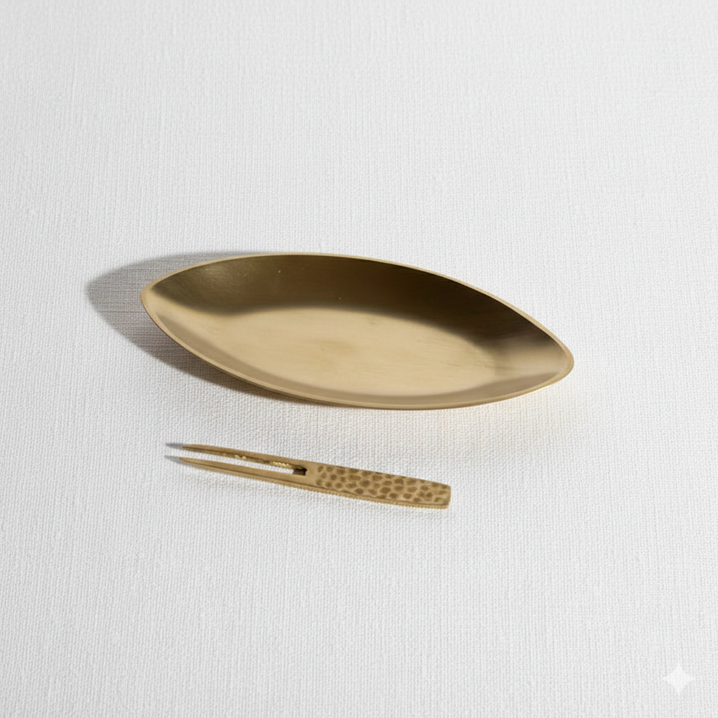 Korean Brassware: The Bangjja Yugi Oval Mini Tray & Fork Set