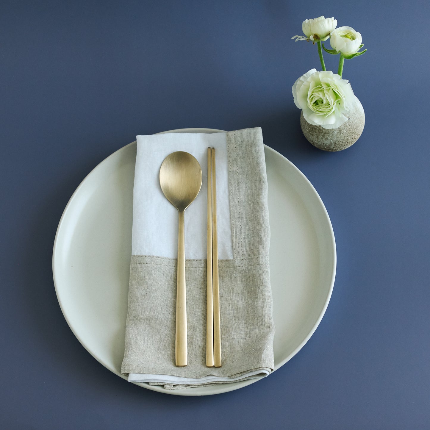 Sustainable Patchwork Bojagi Linen Gift Wrap. White/Natural – Set of 2